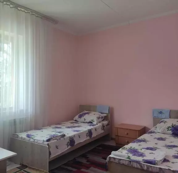تختخواب و صبحانه азия