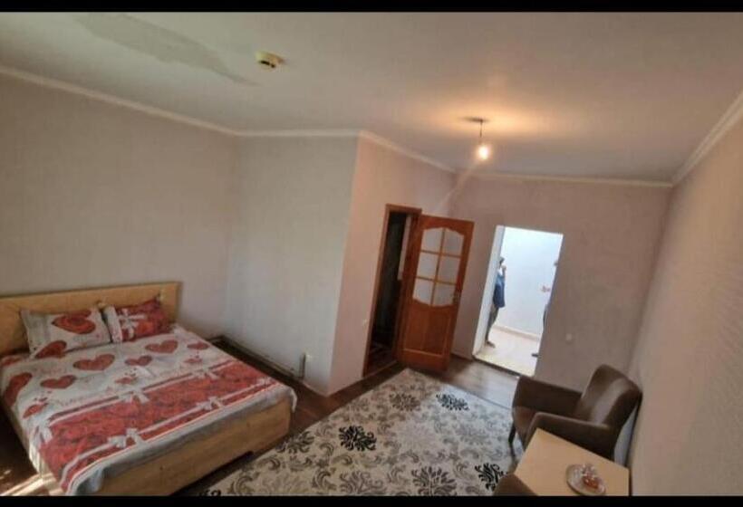 تختخواب و صبحانه азия