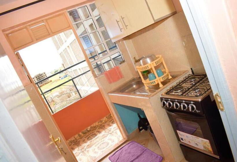 تختخواب و صبحانه Cosy One Bedroom, Fully Furnished Thika, Jomoko5