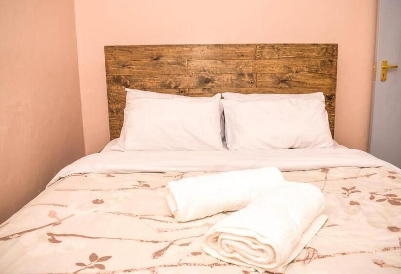 تختخواب و صبحانه Cosy One Bedroom, Fully Furnished Thika, Jomoko5