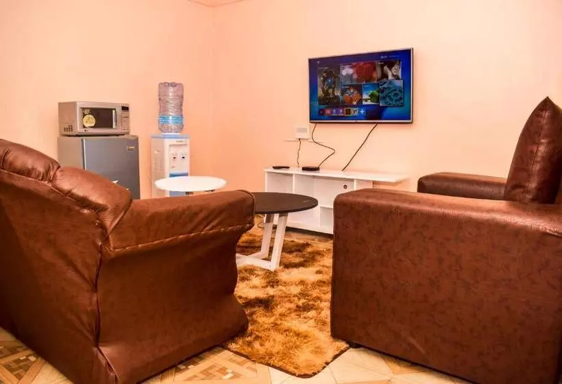 تختخواب و صبحانه Cosy One Bedroom, Fully Furnished Thika, Jomoko5