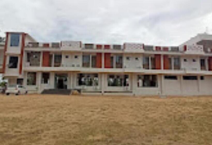 Hampi Delmont Resort