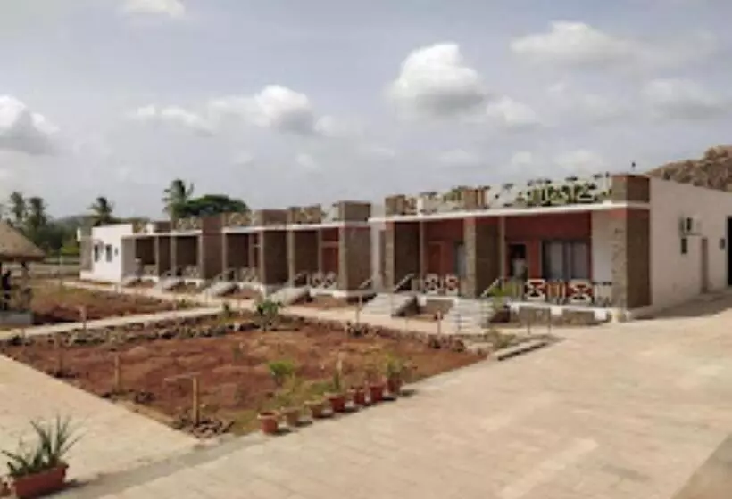 Hampi Delmont Resort