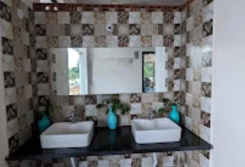 Hampi Delmont Resort