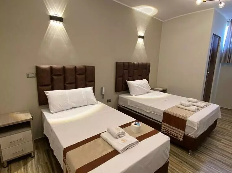 هتل Ciudad Del Sol Hostel