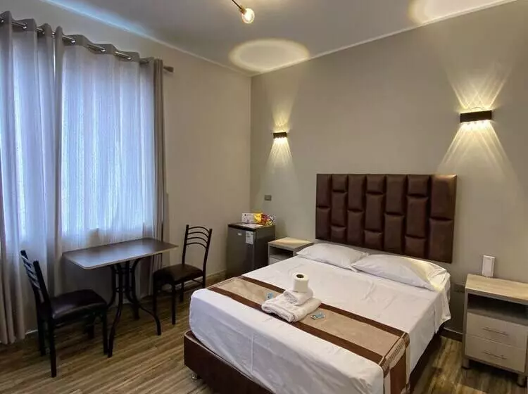 هتل Ciudad Del Sol Hostel