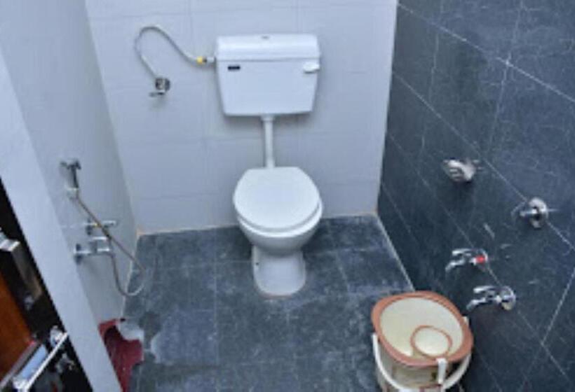 호텔 Golden Palanpur