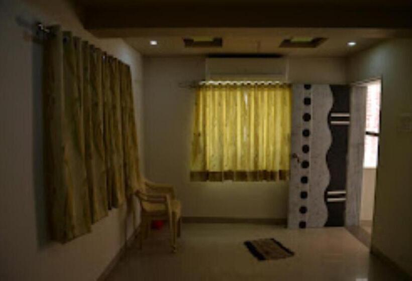 호텔 Golden Palanpur