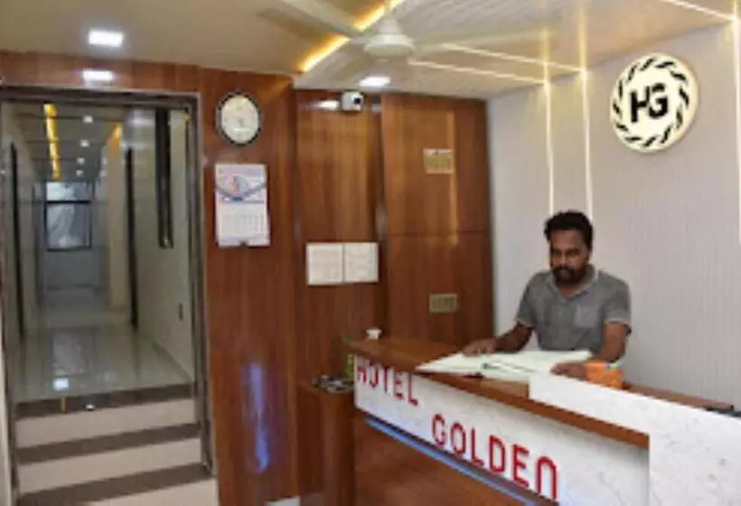 ホテル Golden Palanpur