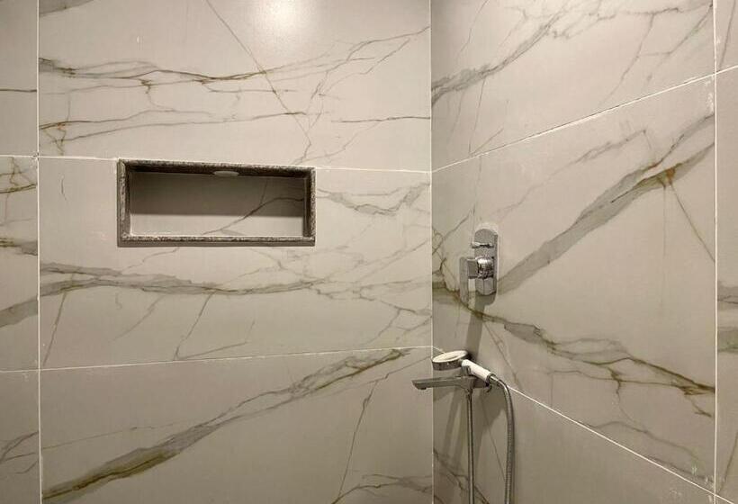 هتل Himgiri Pakki Daki