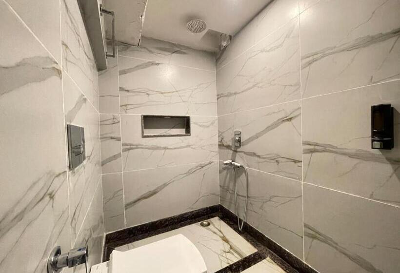 هتل Himgiri Pakki Daki