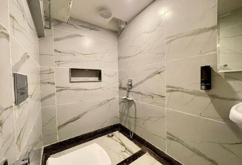 هتل Himgiri Pakki Daki