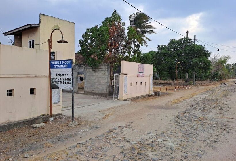 ホテル Oyo 93320 Venus Homestay Syariah