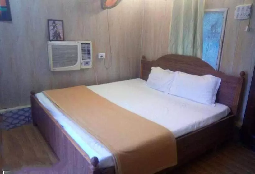 ホテル Oyo Pine Home Resorts