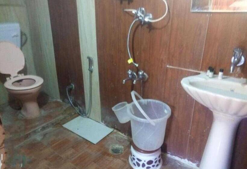 Hotel Oyo Pine Home Resorts