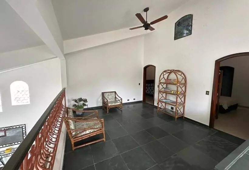 ホテル Pousada Jardim Da Enseada