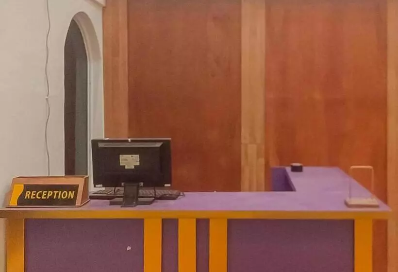 Hotelli Reddoorz At Jalan Pangkal Perjuangan Karawang