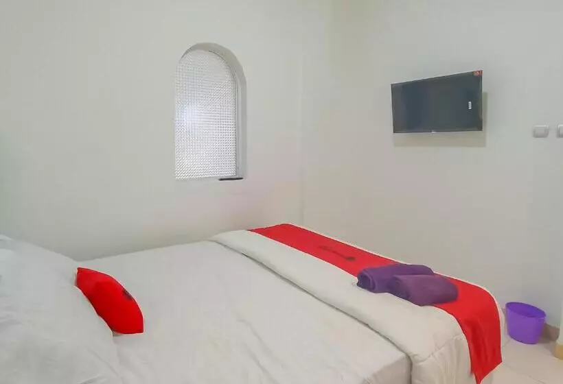 Hotelli Reddoorz At Jalan Pangkal Perjuangan Karawang