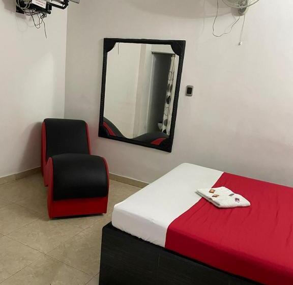 هتل Residencia Del Oriente