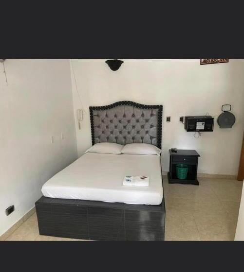 هتل Residencia Del Oriente