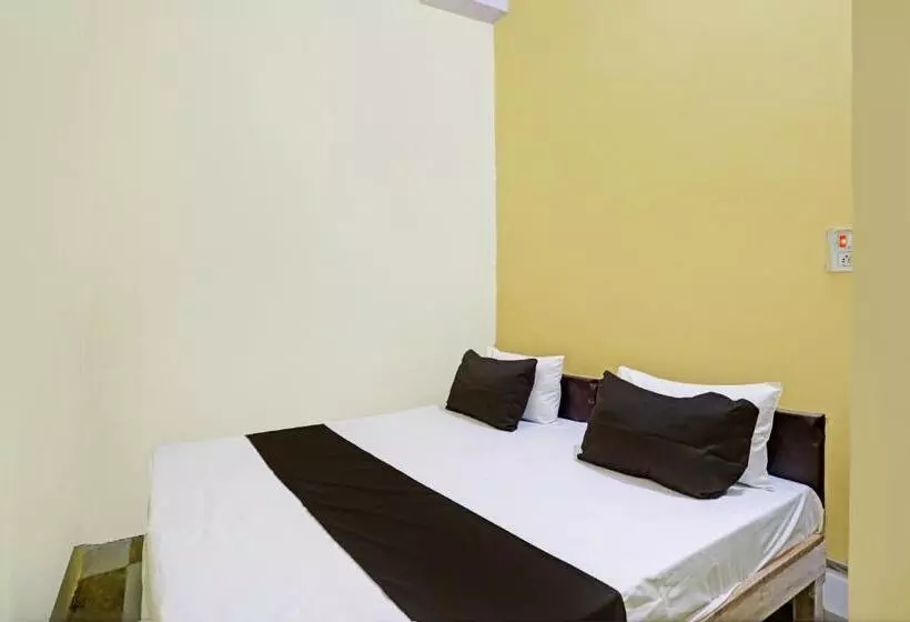 Hotelli Spot On Shiv Guest House