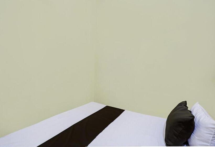 Hotel Spot On Shiv Guest House