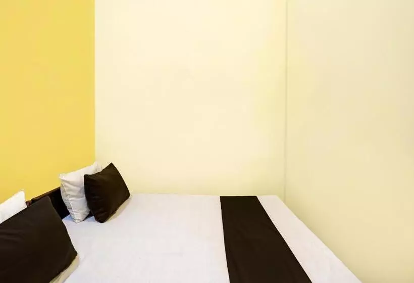 Hotelli Spot On Shiv Guest House