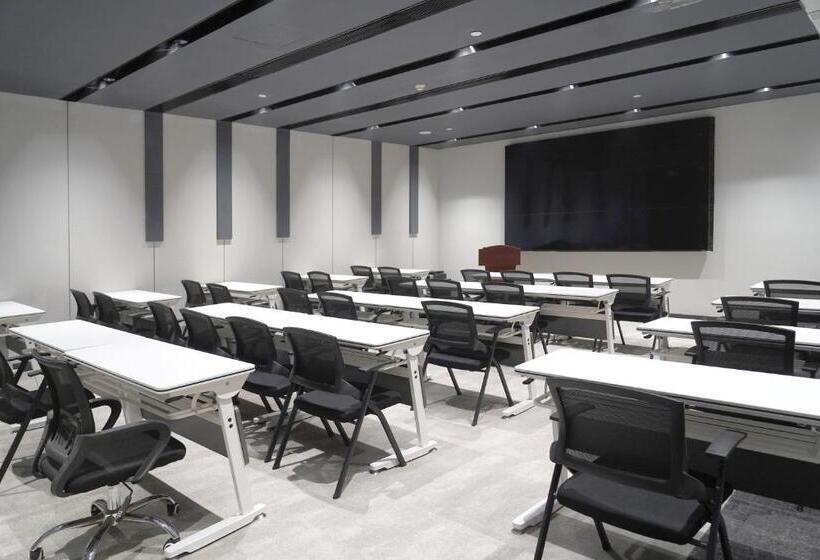 Ibis Styles Hotel 260m From Guangji Street Subway Station