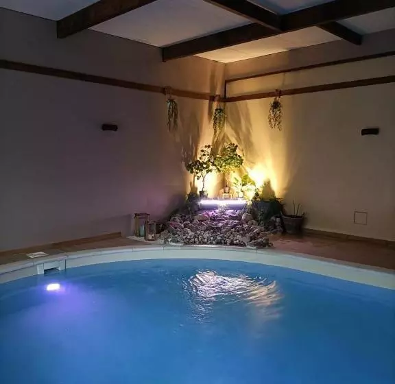 Majatalo La Grange Aux Hirondelles   Chambre Romantique