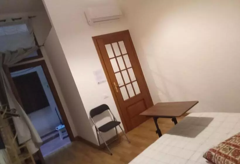 Majatalo Orchidea Camera Privata Nell Appartamento Condiviso