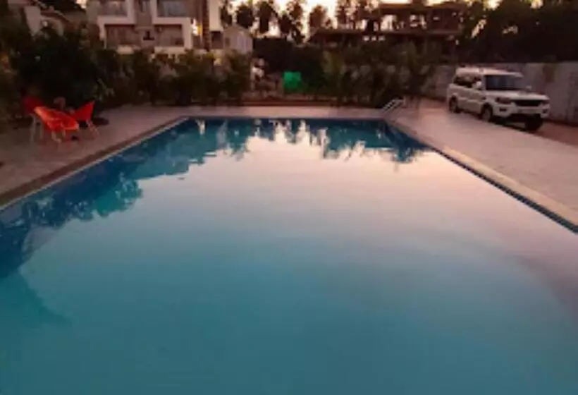 Raigad Srushti Beach Resort Nagaon