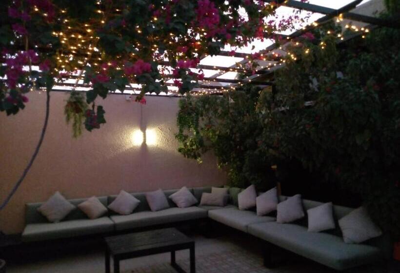 استراحتگاه Happy Day