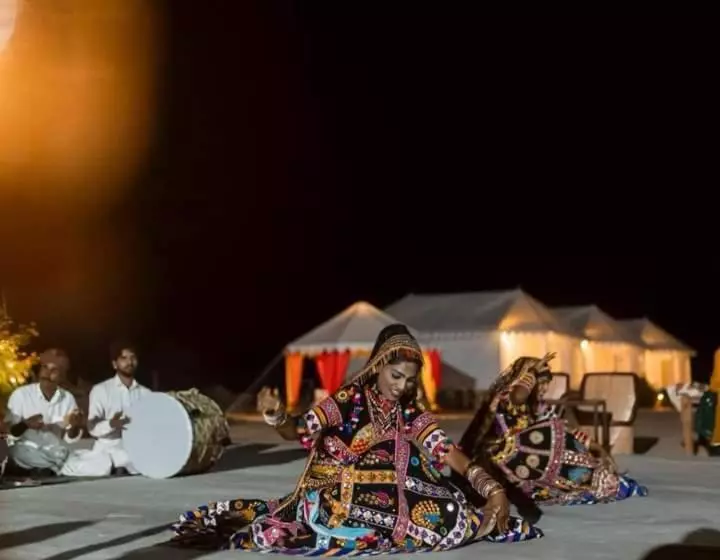 リゾートホテル Rising Star Desert Camp