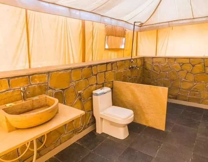 リゾートホテル Rising Star Desert Camp