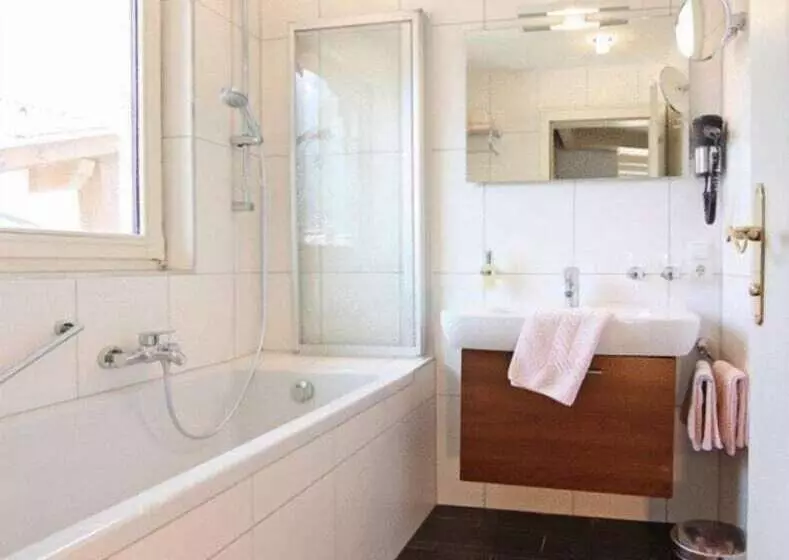 Aparthotel Krösbacher