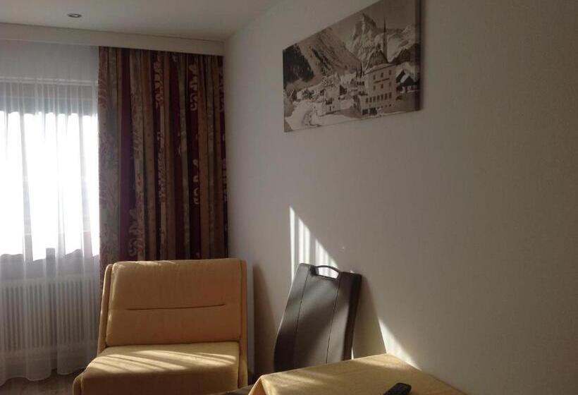 فندق Apart Garni Lais