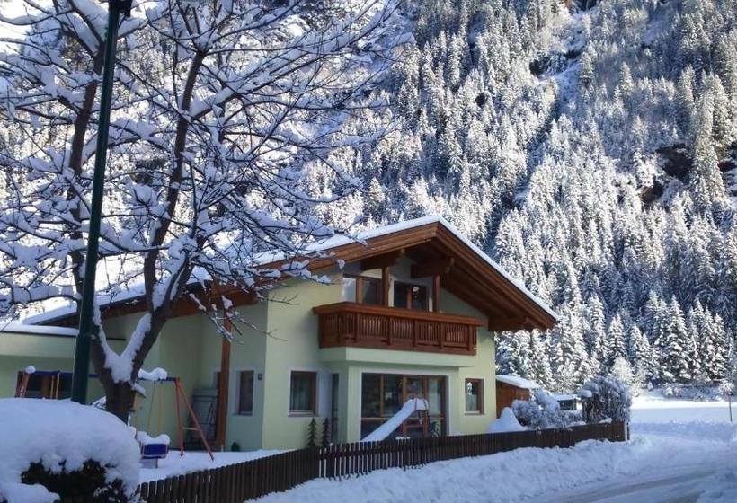 ホテル Apart Larcher