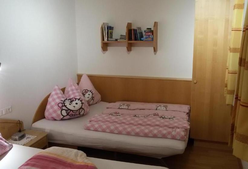 ホテル Apart Larcher