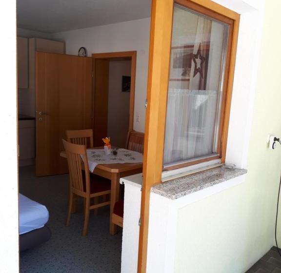 ホテル Apart Larcher