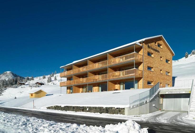 هتل Appartementhaus Schesaplana