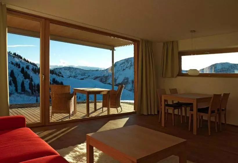 هتل Appartementhaus Schesaplana