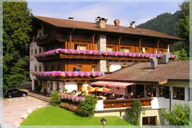 Hotelli Gasthof Ascherwirt