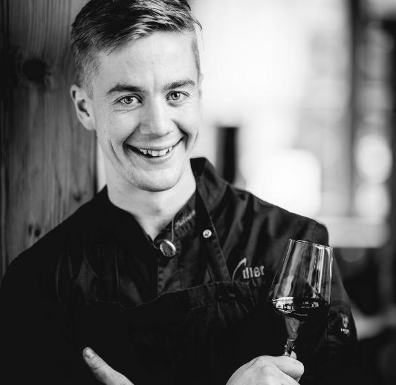 ホテル Dorfgasthof Adler