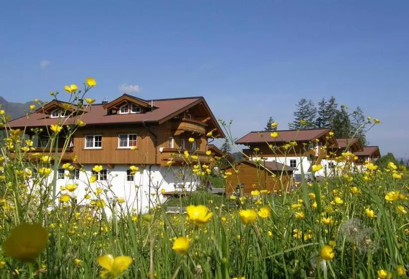 ホテル Feriendorf Wallenburg