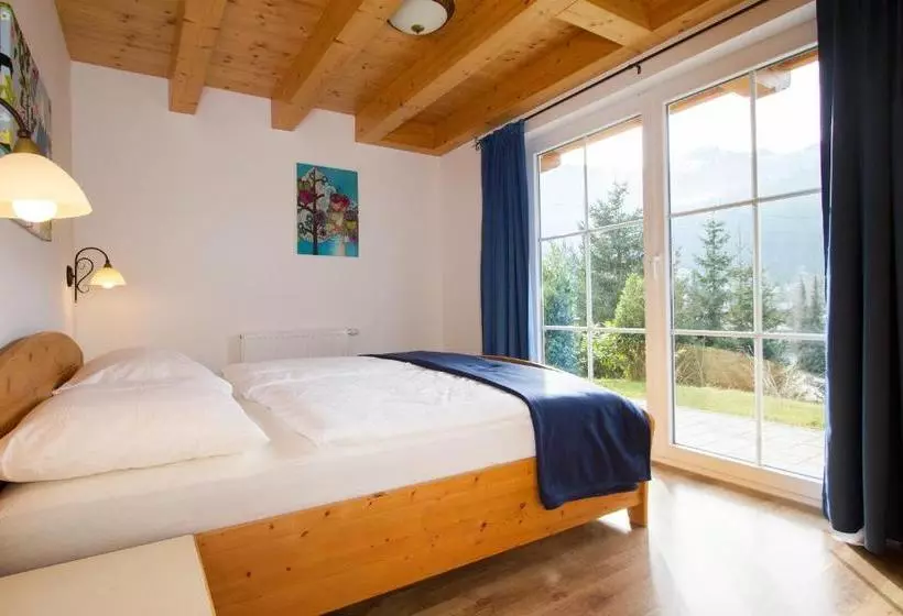ホテル Feriendorf Wallenburg