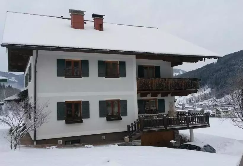 ホテル Ferienhaus Asserbach