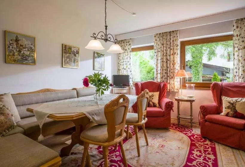 هتل Ferienwohnung Lentner