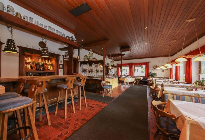 ホテル Forellenstube