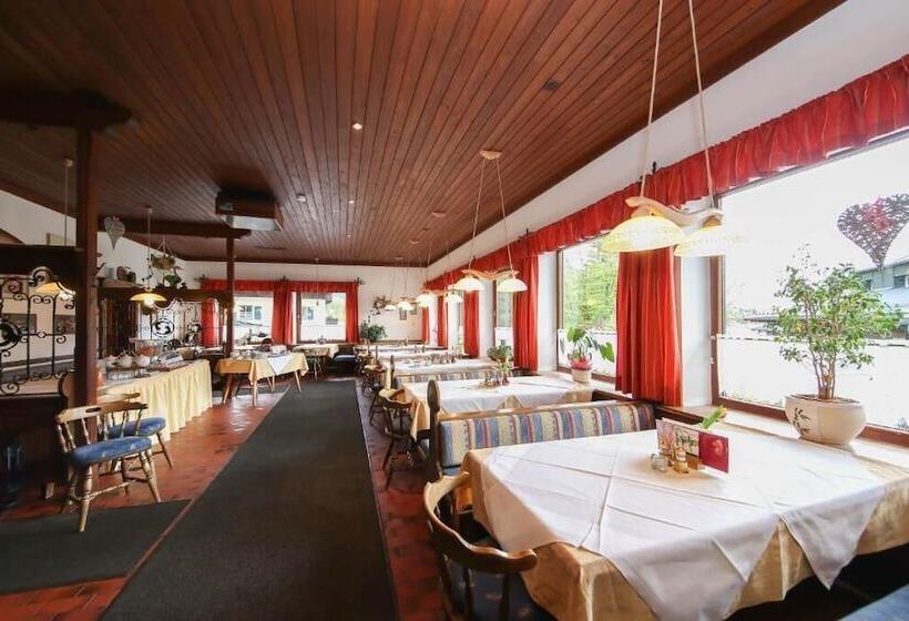 ホテル Forellenstube