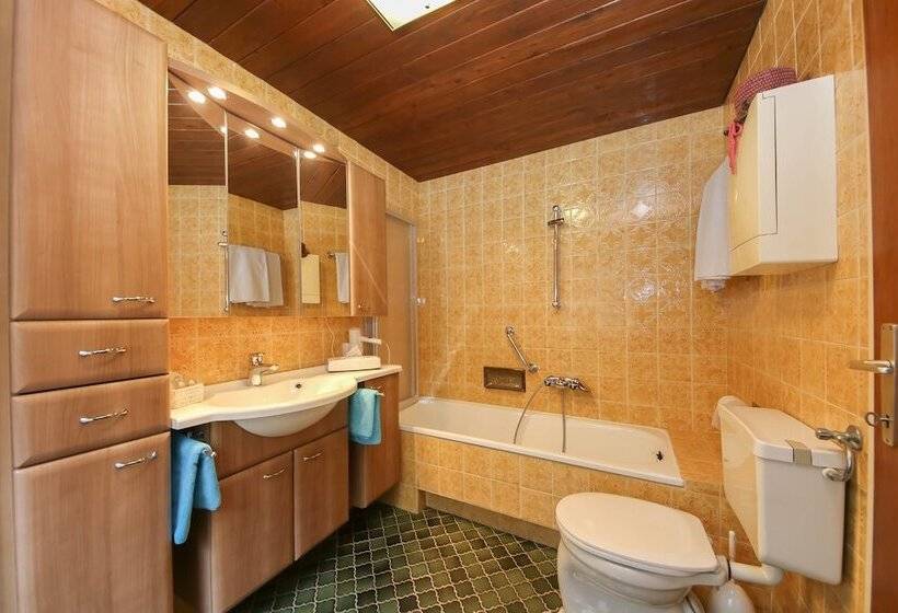 ホテル Forellenstube